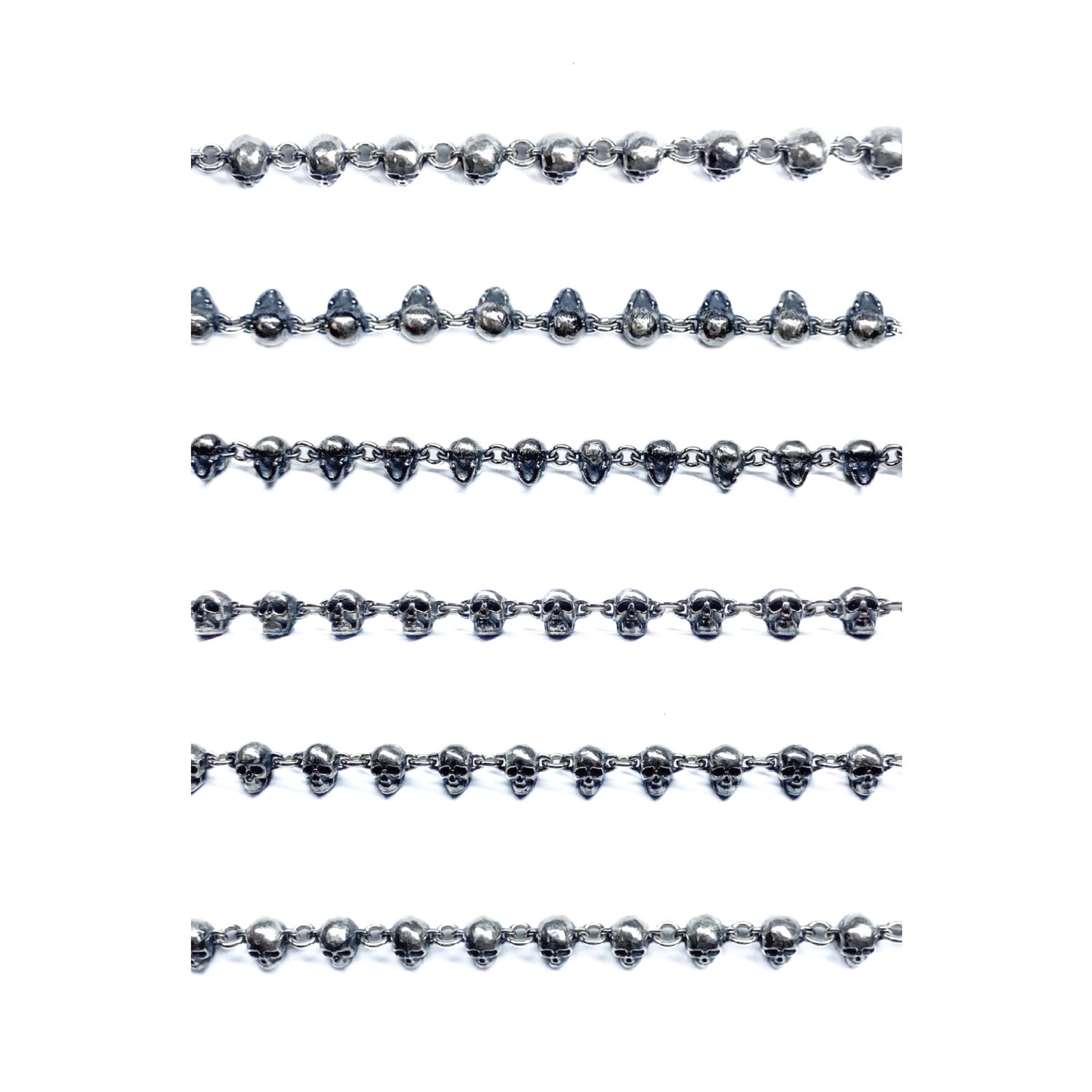 Tiny Skull link bracelet in oxidized sterling silver Tiny Skull link bracelet in oxidized sterling silver
